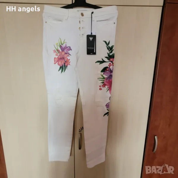 Guess нов оригинален флорален дънков панталон, снимка 1