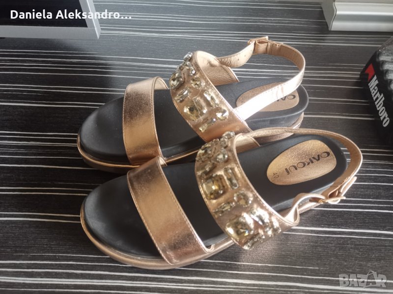 Испански сандали с камъни, снимка 1