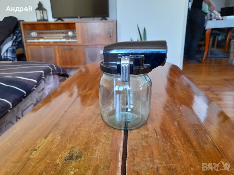 Стар буркан за прахосмукачка, снимка 1