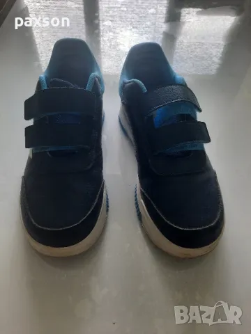 Детски спортни обувки Адидас, номер 35,1/2