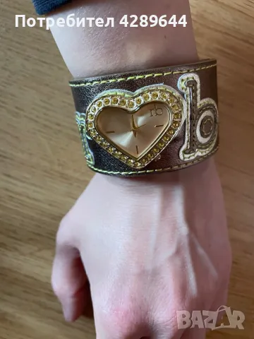 Дамски часовник, снимка 2 - Луксозни - 49649156