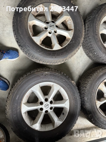 Гуми с джанти за Нисан Навара 255/65/17, снимка 2 - Гуми и джанти - 54021928