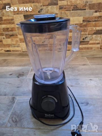 Продавам блендер Тefal  600 w