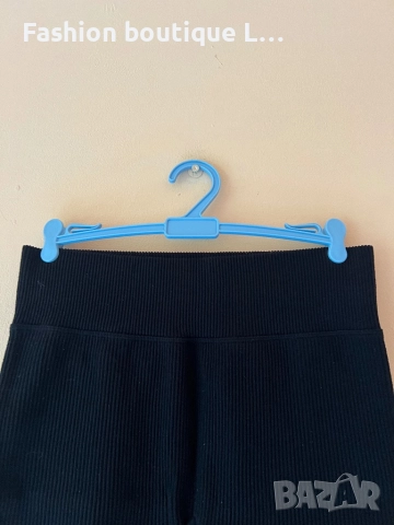 Комплект в черно бандажен спортен рипсен бюстие с панталонки с висока талия S / M размер 🖤🖤🖤🖤, снимка 7 - Спортни екипи - 52052346