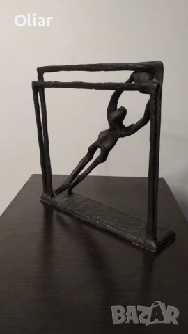 Статуетка на вратар в полет. Метал. , снимка 6 - Статуетки - 51763122