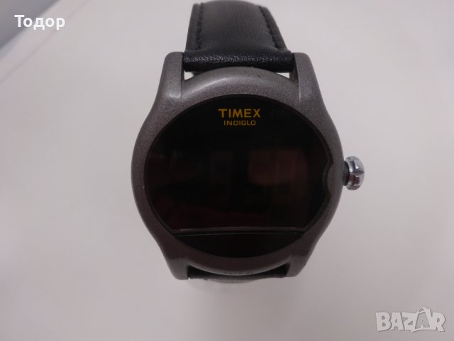 Мъжки кварцов часовник TIMEX Indiglo с аларма, дата и ден, снимка 4 - Мъжки - 39465353