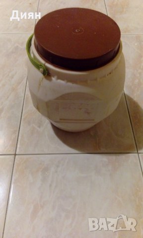 Различни бидончета 2.5л/ 5л/ 10..., снимка 3 - Бидони, бурета и бъчви - 31633863