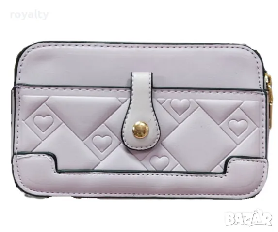 Елегантна дамска чанта с компактни размери и стилен релефен дизайн, снимка 2 - Чанти - 49002274