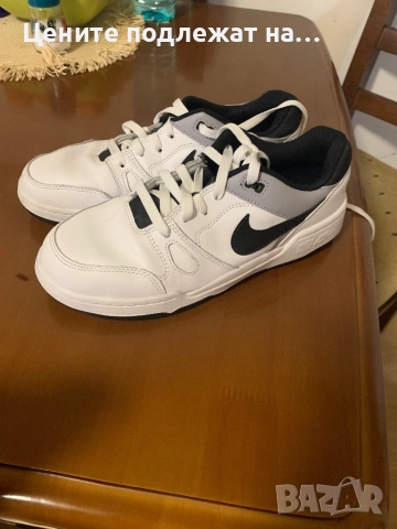 Спортни обувки Nike N 39, снимка 2 - Спортни обувки - 52730201