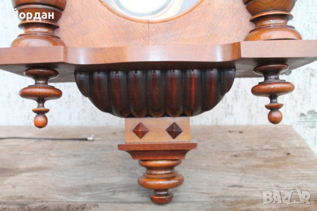 Немски стенен часовник, снимка 2 - Антикварни и старинни предмети - 44390071