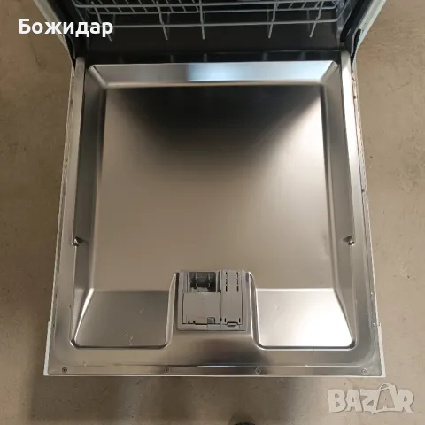 Съдомиялна машина Бош , снимка 3 - Съдомиялни - 48479832