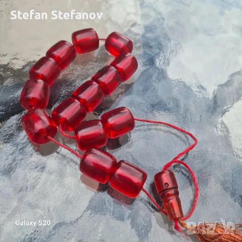 Червен кехлибар