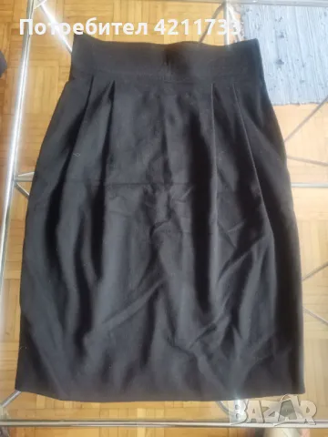 черна италиянска дизайнерска пола 100 % вълна XS НОВА