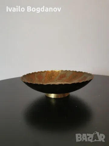 Стара месингова чинийка с флорални мотиви., снимка 2 - Антикварни и старинни предмети - 48965995