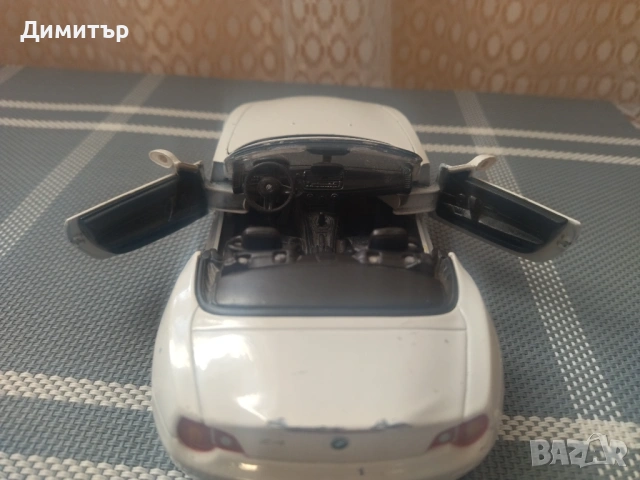 Метална количка BMW Z4 (1/24) !!!, снимка 7 - Колекции - 53099057