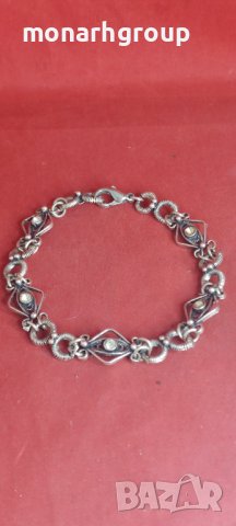 Сребърна гривна