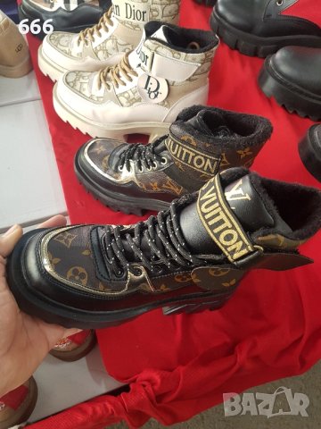 обувки Louis Vuitton, снимка 4 - Дамски ежедневни обувки - 42759105