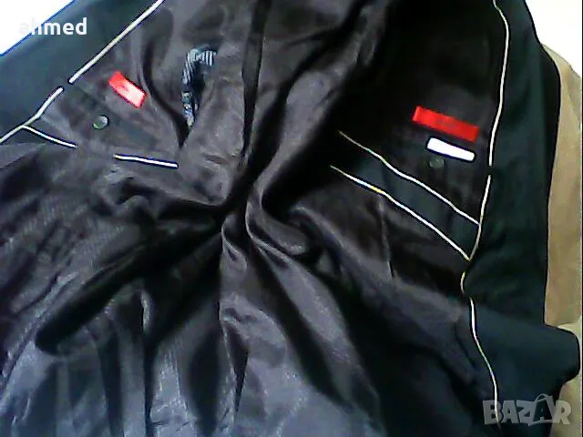 красив сако  hugo boss nomer 50, снимка 4 - Сака - 49804482