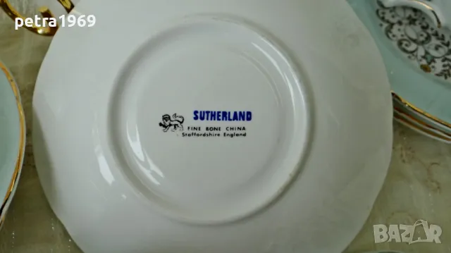 Английски порцеланови тройни сетове на Hudson and Middleton, с търговско наименование Sutherland, снимка 8 - Чаши - 49446670