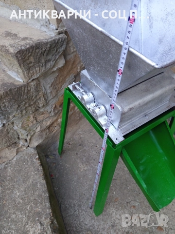 Стара Ръчна Мелачка За Грозде. , снимка 14 - Антикварни и старинни предмети - 51762107