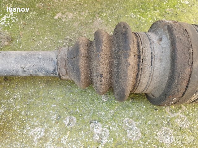 Полуоска с карета за бмв е36 316 318 320 Bmw e36 Output shafts 33211227606

HD=80 D=26mm, снимка 5 - Части - 42040354