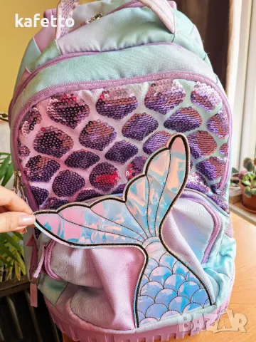 Две раници с колелца