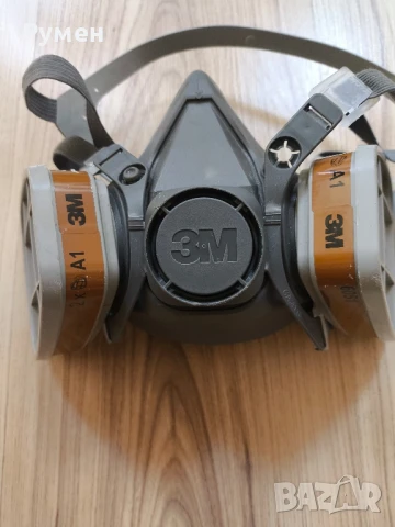3M™ полулицева маска с размер L за сменяеми филтри , два филтъра на нея и два резервни 3M 6051 