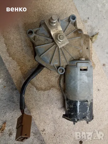 Моторче за задна чистачка пежо 309, снимка 3 - Части - 47647632