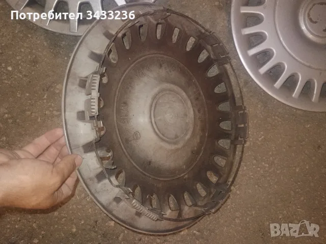 Тасове оригинални Vw 15 цола , снимка 2 - Аксесоари и консумативи - 56161011