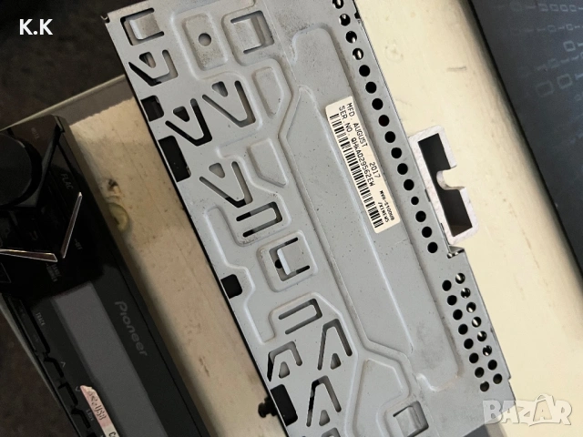 Авто Плейър Pioneer USB AUX, снимка 4 - Ресийвъри, усилватели, смесителни пултове - 53941211