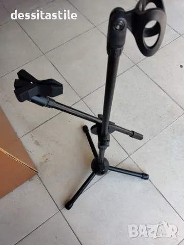 Стойки и клипсове за микрофони