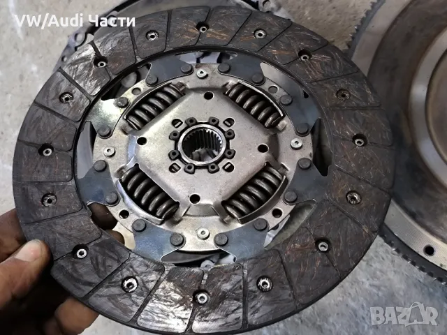 Комплект съединител с маховик за Голф 5 1.6 фси Volkswagen Golf 5 1.6 FSI R030105271D, снимка 4 - Части - 50338768