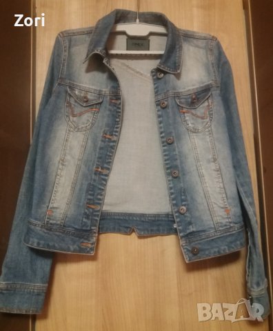 УНИКАЛНО вталено дънково яке с изтъркан и накъсан ефект размер 34 (ХС размер), снимка 1