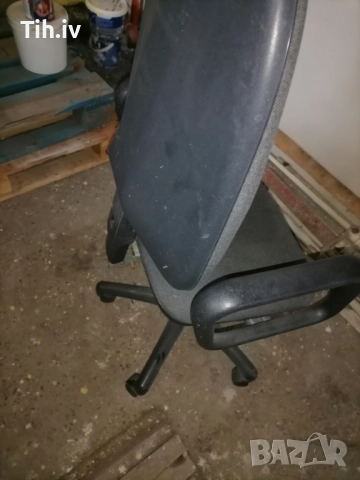 Офис стол , снимка 3 - Столове за офис - 52197603