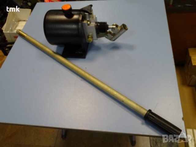 ръчна хидравлична помпа PP25 175Bar 3L