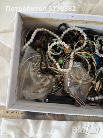 Лот бижута здрави и за поправка Mistery Box, снимка 4 - Бижутерийни комплекти - 54172746