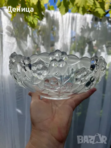 Ваза от Walther Glas от серията Carmen Satin с красив релефен  дизайн от матово и прозрачно стъкло, снимка 4 - Вази - 56218918
