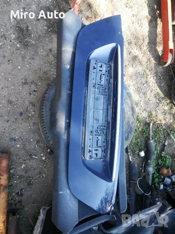Кора от заден капак на Mercedes w211 , снимка 1
