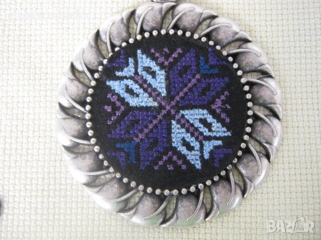 Бродирани бижута с шевици 1, снимка 13 - Колиета, медальони, синджири - 28531100