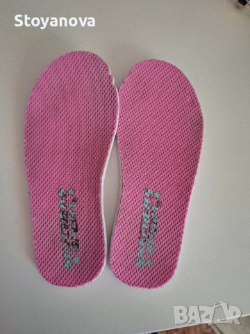 Skechers 22 номер розови, снимка 5 - Детски маратонки - 54346729
