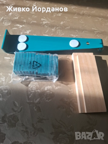 Комплект за поставяне на ламинат, снимка 2 - Ламиниран паркет и подложки - 52799730