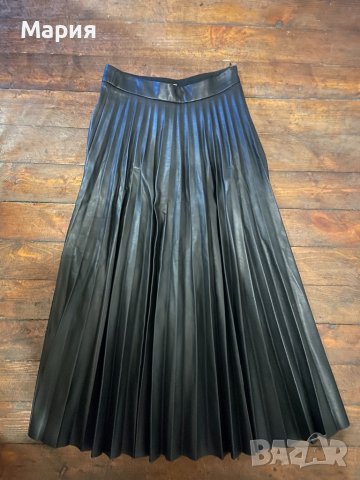 Чисто нова кожена пола Stradivarius, снимка 1