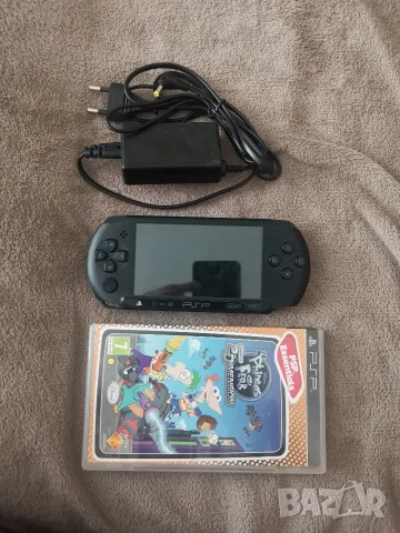 PSP Е 1004 игра черно