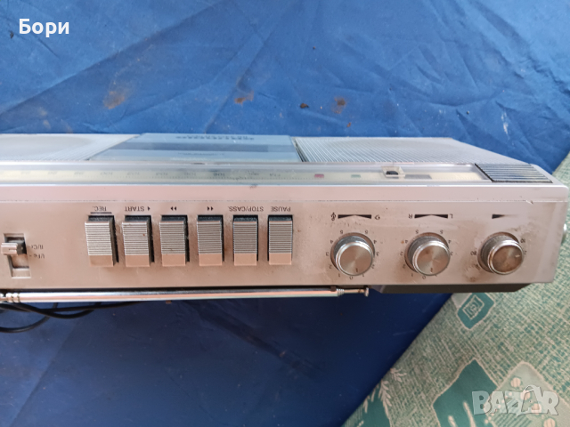 GRUNDIG RR 340 Радиокасетофон, снимка 7 - Радиокасетофони, транзистори - 44589934