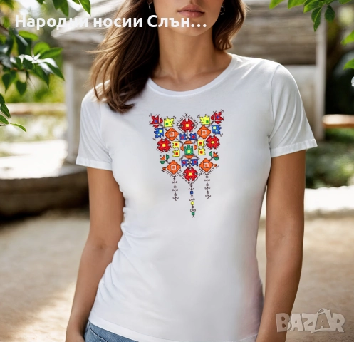 Дамска тениска с бродирана шевица