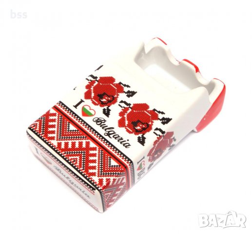 Код 93906 Сувенирен пепелник във формата на отворена кутия за цигари, декориран с рози, традиционни , снимка 1 - Други - 37022151