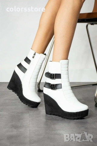 Боти на платформа - бяла кожа с черно ходило - B2001 , снимка 2 - Дамски боти - 53311235