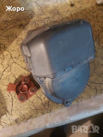 Дистибуторна капачка за двигател на bmw m30b35, снимка 2 - Части - 38880155