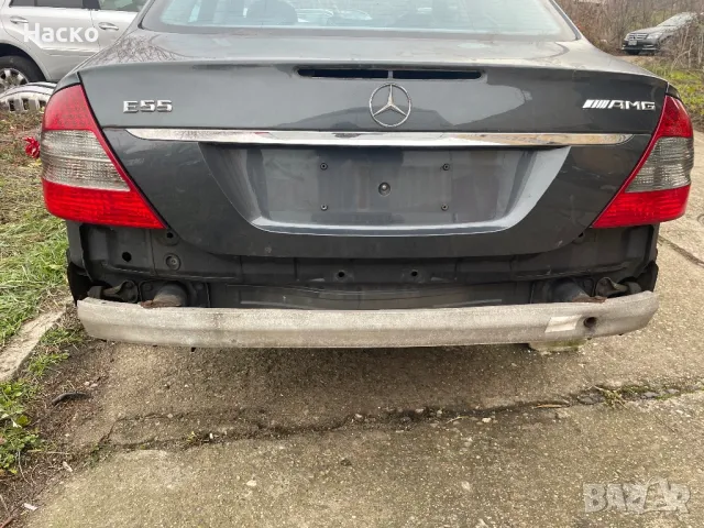 Заден капак за Mercedes W211 E class 