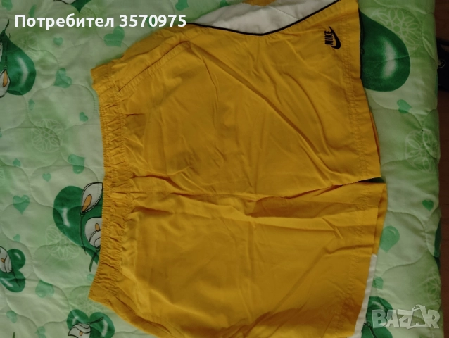 продавам оригинални мъжки панталонки за 40лв размер м чисто нови 